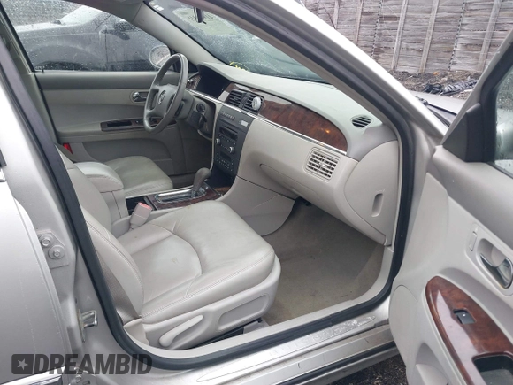 2008 Buick LaCrosse CXL with VIN 2G4WD582081245815, listed as a IAAI auction lot 41935941 with 115,331 mi miles. Bid and sale history available at carsss.com. Image 5.