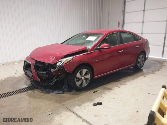2016 Hyundai Sonata Hybrid Limited with VIN KMHE34L17GA019184, listed as a IAAI auction lot 41402544 with 114,964 mi miles. Bid and sale history available at carsss.com. Image 2.