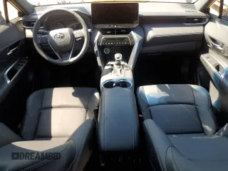 2024 Toyota Venza LE with VIN JTEAAAAH8RJ167060, listed as a Copart auction lot 73685744 with 7,957 mi miles and Salvage Title. Bid and sale history available at carsss.com. Image 8.