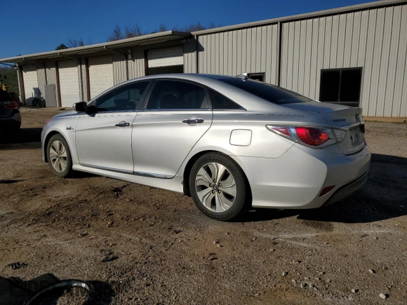 2013 Hyundai Sonata with VIN KMHEC4A45DA100032, listed as a Copart auction lot 46705995 with 124,544 mi miles and Salvage Title. Bid and sale history available at DreamBid. Image 2.
