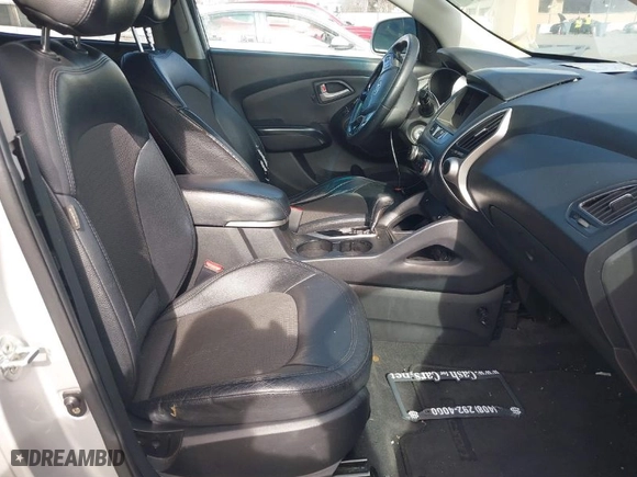 2013 Hyundai Tucson GLS with VIN KM8JU3AC3DU639177, listed as a IAAI auction lot 41726146 with 197,494 mi miles. Bid and sale history available at carsss.com. Image 5.
