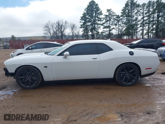 2021 Dodge Challenger GT z VIN 2C3CDZJG5MH674314, wystawiony jako IAAI lot #41593329 z przebiegiem 32 161 mil mil oraz . Historia ofert i sprzedaży dostępna na DreamBid. Obrazek 15.