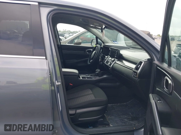 2023 Kia Sorento LX with VIN 5XYRG4LC3PG200519, listed as a IAAI auction lot 42500270 with 48,376 mi miles and . Bid and sale history available at DreamBid. Image 5.