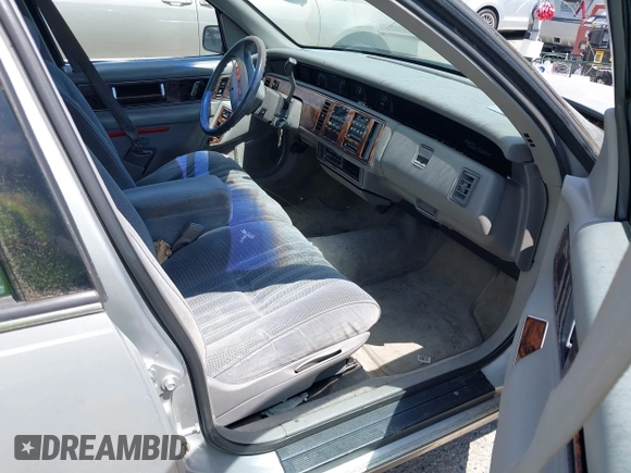 1993 Buick Regal Custom with VIN 2G4WB54L6P1430146, listed as a IAAI auction lot 42649241 with 250,049 mi miles and . Bid and sale history available at DreamBid. Image 5.