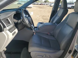 2018 Toyota Highlander SE z VIN 5TDKZRFH5JS534366, wystawiony jako Copart lot #52105255 z przebiegiem 53 972 mil mil oraz Szkoda całkowita • Salvage title. Historia ofert i sprzedaży dostępna na DreamBid. Obrazek 7.