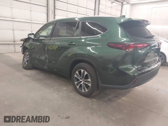 2024 Toyota Highlander LE with VIN 5TDKDRBH5RS539941, listed as a IAAI auction lot 42382715 with 19,188 mi miles and . Bid and sale history available at DreamBid. Image 3.