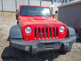 2013 Jeep Wrangler Sahara with VIN 1C4AJWBG8DL581783, listed as a IAAI auction lot 42126522 with 40,101 mi miles. Bid and sale history available at carsss.com. Image 22.