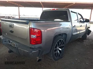 2013 Chevrolet Silverado 1500 LT with VIN 3GCPCSE00DG110686, listed as a IAAI auction lot 42034864 with 225,135 mi miles and . Bid and sale history available at DreamBid. Image 4.