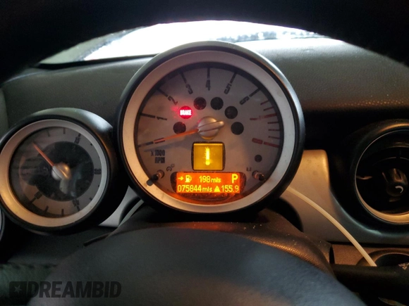 2010 MINI Convertible with VIN WMWMR3C56ATU98122, listed as a Copart auction lot 85808664 with 75,844 mi miles and Clean Title. Bid and sale history available at DreamBid. Image 9.