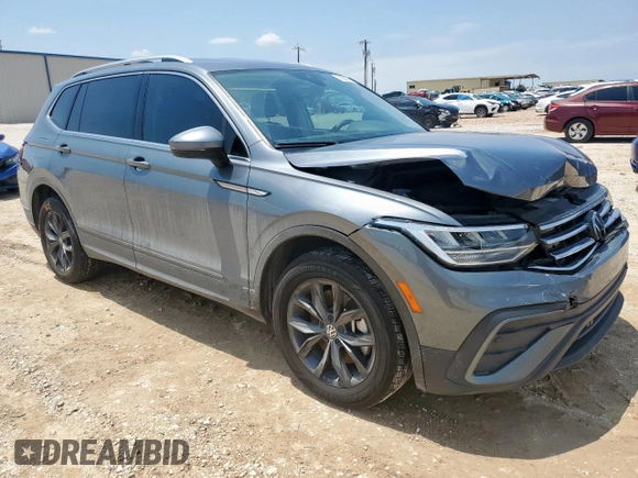 2022 Volkswagen Tiguan SE z VIN 3VV3B7AX3NM016629, wystawiony jako Copart lot #58330375 z przebiegiem 70 251 mil mil oraz Szkoda całkowita • Salvage title. Historia ofert i sprzedaży dostępna na DreamBid. Obrazek 4.