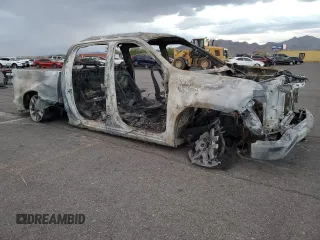 2022 Chevrolet Silverado 1500 RST with VIN 3GCUDEET5NG588423, listed as a Copart auction lot 76756344 with Not Provided miles and Non Repairable. Bid and sale history available at DreamBid. Image 4.
