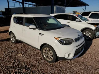 2018 Kia Soul + with VIN KNDJP3A52J7550501, listed as a Copart auction lot 53960235 with 134,532 mi miles and Salvage Title. Bid and sale history available at carsss.com. Image 4.