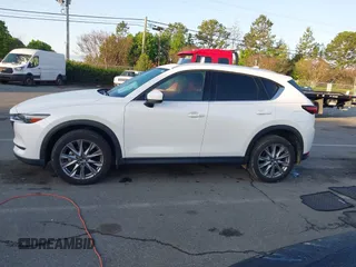 2019 Mazda CX-5 Grand Touring with VIN JM3KFADM2K0684232, listed as a IAAI auction lot 41929139 with 31,836 mi miles. Bid and sale history available at carsss.com. Image 14.