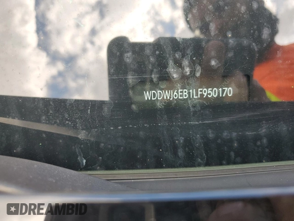 2020 Mercedes-Benz C 43 AMG z VIN WDDWJ6EB1LF950170, wystawiony jako Copart lot #76059634 z przebiegiem 52 925 mil mil oraz Szkoda całkowita • Salvage title. Historia ofert i sprzedaży dostępna na DreamBid. Obrazek 12.