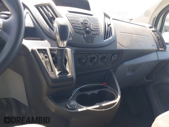2018 Ford Transit Cargo с VIN 1FTBW3XG0JKA74049, выставлен на аукционе IAAI как лот 42607175 с пробегом 79 297 миль миль и . История ставок и продаж доступна на DreamBid. Изображение 17.