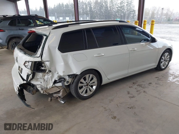 2017 Volkswagen Golf SportWagen S with VIN 3VW017AU7HM542838, listed as a IAAI auction lot 41933857 with 87,573 mi miles. Bid and sale history available at carsss.com. Image 4.