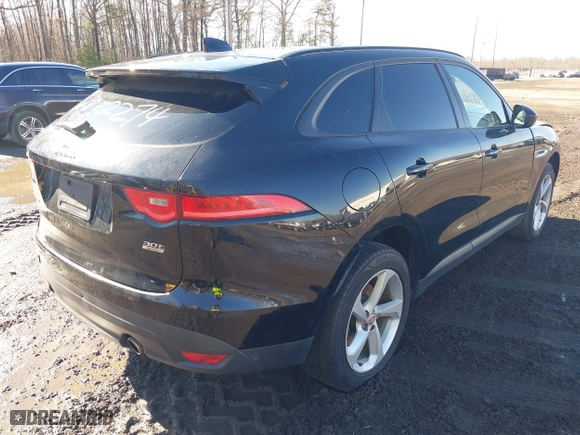 2018 Jaguar F-PACE 30t Premium with VIN SADCJ2GX3JA202274, listed as a IAAI auction lot 40171256 with 1 mi miles. Bid and sale history available at carsss.com. Image 4.