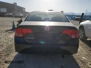 2008 Honda Civic LX z VIN 1HGFA16588L075606, wystawiony jako Copart lot #55765845 z przebiegiem 201 896 mil mil oraz Szkoda całkowita • Salvage title. Historia ofert i sprzedaży dostępna na DreamBid. Obrazek 6.