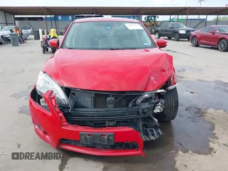 2015 Nissan Sentra S with VIN 3N1AB7AP6FY323263, listed as a IAAI auction lot 41892763 with 140,527 mi miles. Bid and sale history available at carsss.com. Image 12.