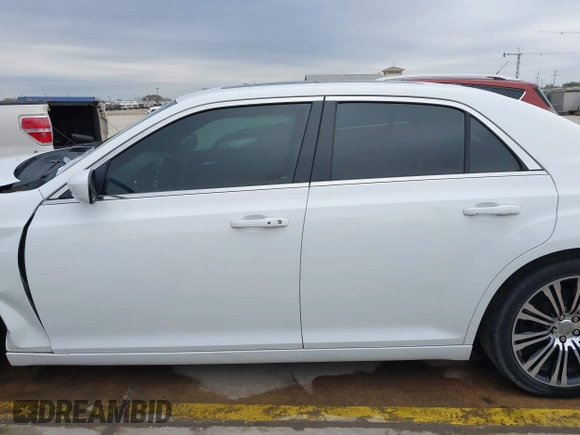 2013 Chrysler 300 with VIN 2C3CCABGXDH735739, listed as a IAAI auction lot 41282492 with 121,487 mi miles. Bid and sale history available at carsss.com. Image 15.