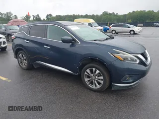 2018 Nissan Murano SV z VIN 5N1AZ2MG1JN106728, wystawiony jako IAAI lot #42442277 z przebiegiem 134 936 mil mil oraz . Historia ofert i sprzedaży dostępna na DreamBid. Obrazek 1.
