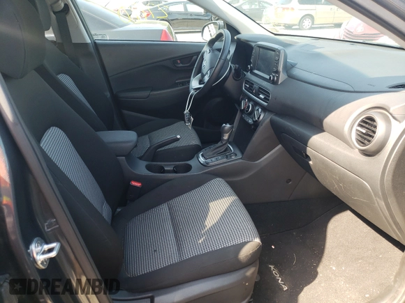 2020 Hyundai Kona SEL with VIN KM8K2CAA7LU531698, listed as a Copart auction lot 49087601 with 27,170 mi miles and . Bid and sale history available at DreamBid. Image 5.