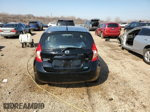 2016 Nissan Note SR z VIN 3N1CE2CP1GL358209, wystawiony jako Copart lot #48597825 z przebiegiem 132 800 mil mil oraz Szkoda całkowita • Salvage title. Historia ofert i sprzedaży dostępna na DreamBid. Obrazek 6.