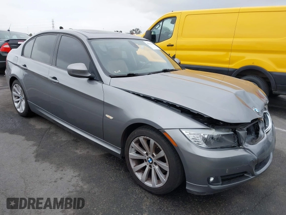 2011 BMW 3 Series 328i с VIN WBAPH5C59BA447948, выставлен на аукционе IAAI как лот 42791025 с пробегом 124 445 миль миль и . История ставок и продаж доступна на DreamBid. Изображение 1.