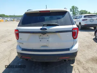 2018 Ford Explorer XLT with VIN 1FM5K7D85JGA13050, listed as a IAAI auction lot 42238472 with 174,082 mi miles and . Bid and sale history available at DreamBid. Image 17.
