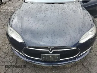 2013 Tesla Model S with VIN 5YJSA1CG1DFP04767, listed as a Copart auction lot 53278675 with 145,852 mi miles and Clean Title. Bid and sale history available at carsss.com. Image 11.