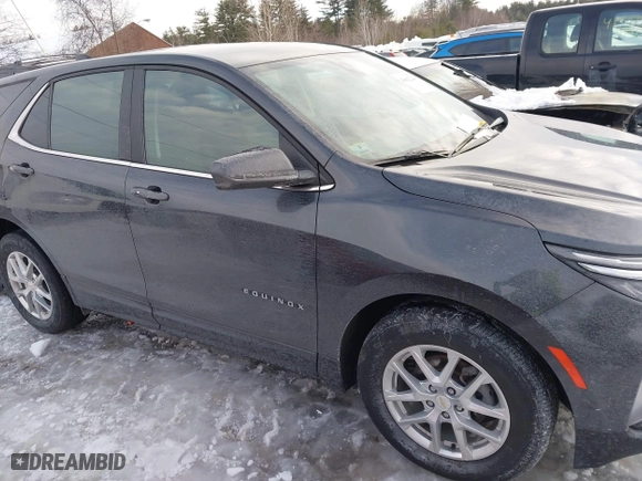 2022 Chevrolet Equinox LT with VIN 3GNAXUEV8NS215337, listed as a IAAI auction lot 41612344 with 42,464 mi miles. Bid and sale history available at carsss.com. Image 13.