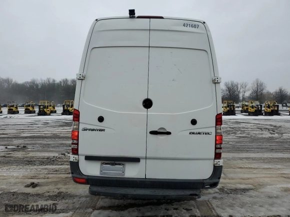 2013 Mercedes-Benz Sprinter Cargo Vans with VIN WD3PE8CC7D5800043, listed as a Copart auction lot 47505155 with 236,447 mi miles and Clean Title. Bid and sale history available at carsss.com. Image 6.