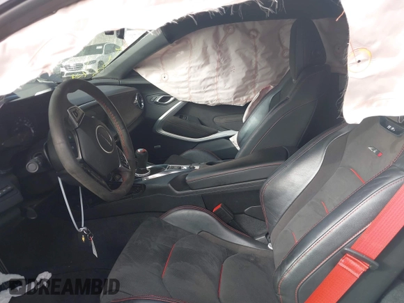 2018 Chevrolet Camaro ZL1 with VIN 1G1FJ1R61J0183374, listed as a IAAI auction lot 41622572 with 38,661 mi miles and . Bid and sale history available at DreamBid. Image 21.