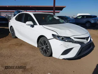 2019 Toyota Camry LE z VIN 4T1B11HK4KU782585, wystawiony jako IAAI lot #41323067 z przebiegiem 79 305 mil mil oraz . Historia ofert i sprzedaży dostępna na DreamBid. Obrazek 1.