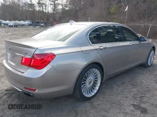 2012 BMW 7 Series 750Li xDrive с VIN WBAKC8C58CC437220, выставлен на аукционе IAAI как лот 41889602 с пробегом 119 601 миль миль и . История ставок и продаж доступна на DreamBid. Изображение 4.