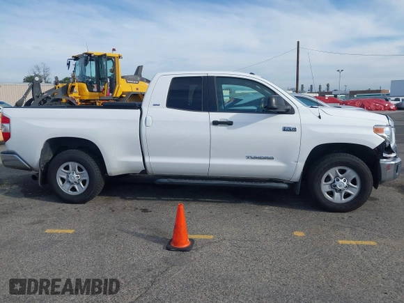 2017 Toyota Tundra SR z VIN 5TFUY5F12HX677173, wystawiony jako IAAI lot #41593761 z przebiegiem 186 206 mil mil oraz . Historia ofert i sprzedaży dostępna na DreamBid. Obrazek 13.