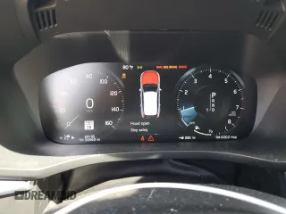2018 Volvo XC60 R-Design z VIN YV4A22RM8J1000966, wystawiony jako Copart lot #56019245 z przebiegiem 69 195 mil mil oraz Szkoda całkowita • Salvage title. Historia ofert i sprzedaży dostępna na DreamBid. Obrazek 9.
