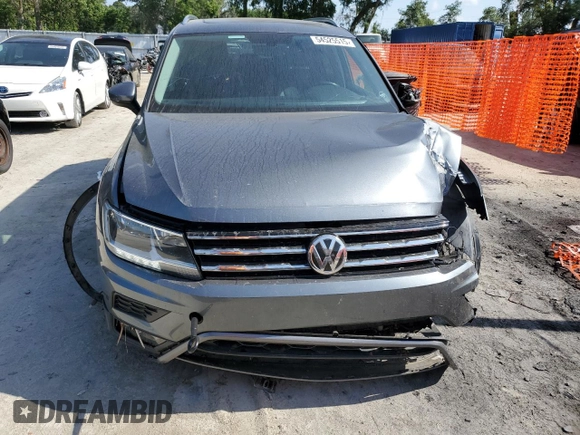 2018 Volkswagen Tiguan SEL z VIN 3VV3B7AX2JM016874, wystawiony jako Copart lot #54525515 z przebiegiem 87 472 mil mil oraz Nie do naprawy • Non repairable. Historia ofert i sprzedaży dostępna na DreamBid. Obrazek 5.