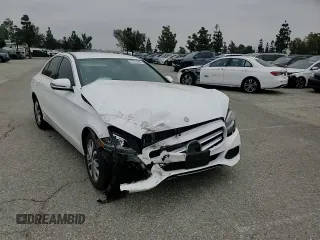 2016 Mercedes-Benz C 300 z VIN 55SWF4JBXGU096861, wystawiony jako Copart lot #53741065 z przebiegiem 92 054 mil mil oraz Szkoda całkowita • Salvage title. Historia ofert i sprzedaży dostępna na DreamBid. Obrazek 13.