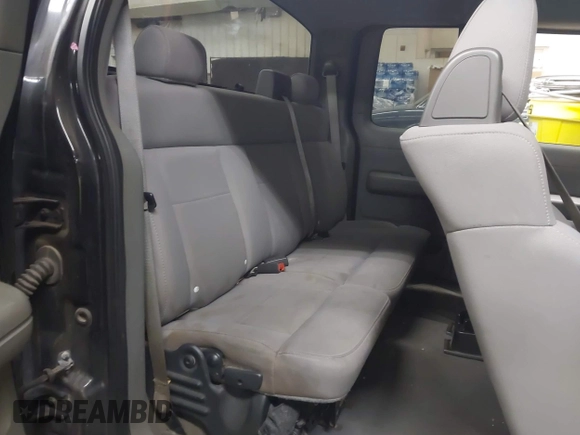 2006 Ford F-150 STX with VIN 1FTRX12W96NB42417, listed as a IAAI auction lot 41910493 with 220,559 mi miles. Bid and sale history available at carsss.com. Image 8.