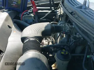 2004 Ford F-150 XLT с VIN 1FTRW12W74KD52290, выставлен на аукционе IAAI как лот 42066324 с пробегом 252 866 миль миль и . История ставок и продаж доступна на DreamBid. Изображение 19.