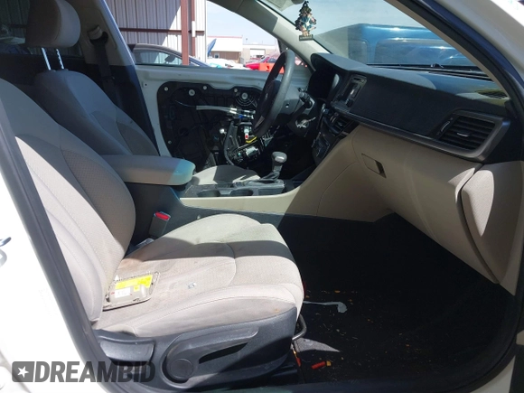 2016 Kia Optima LX with VIN KNAGT4L34G5071506, listed as a IAAI auction lot 41857078 with 72,029 mi miles. Bid and sale history available at carsss.com. Image 5.