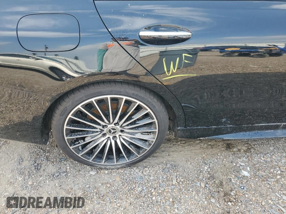 2024 Mercedes-Benz C 300 z VIN W1KAF4GB6RR202180, wystawiony jako Copart lot #51359865 z przebiegiem Nie podano mil oraz Szkody całkowita. Historia ofert i sprzedaży dostępna na DreamBid. Obrazek 12.
