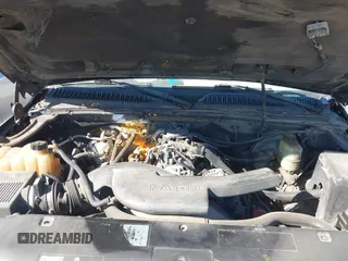 2002 Chevrolet Tahoe Z71 with VIN 1GNEK13Z92R278787, listed as a IAAI auction lot 41846808 with 200,981 mi miles. Bid and sale history available at carsss.com. Image 10.