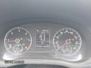 2015 Volkswagen Passat SE с VIN 1VWBV7A32FC034506, выставлен на аукционе IAAI как лот 42448158 с пробегом 312 926 миль миль и . История ставок и продаж доступна на DreamBid. Изображение 7.