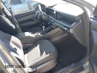 2025 Hyundai Tucson SEL with VIN 5NMJB3DE7SH501802, listed as a IAAI auction lot 41732301 with 2,942 mi miles and . Bid and sale history available at DreamBid. Image 5.
