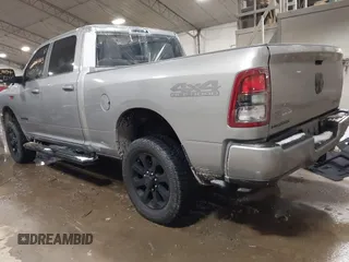 2022 Ram 2500 Big Horn with VIN 3C6UR5DJ7NG216185, listed as a IAAI auction lot 41271076 with 35,683 mi miles. Bid and sale history available at carsss.com. Image 3.