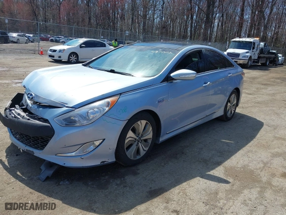 2015 Hyundai Sonata Hybrid Limited with VIN KMHEC4A45FA124754, listed as a IAAI auction lot 41875502 with 138,408 mi miles. Bid and sale history available at carsss.com. Image 17.