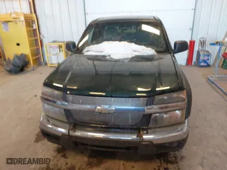 2005 Chevrolet Colorado LS Z71 with VIN 1GCDT196858193853, listed as a IAAI auction lot 41664013 with 184,424 mi miles. Bid and sale history available at carsss.com. Image 6.