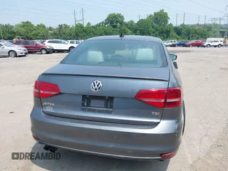 2015 Volkswagen Jetta SE with VIN 3VWD17AJ3FM400653, listed as a IAAI auction lot 42436240 with 149,022 mi miles and . Bid and sale history available at DreamBid. Image 17.